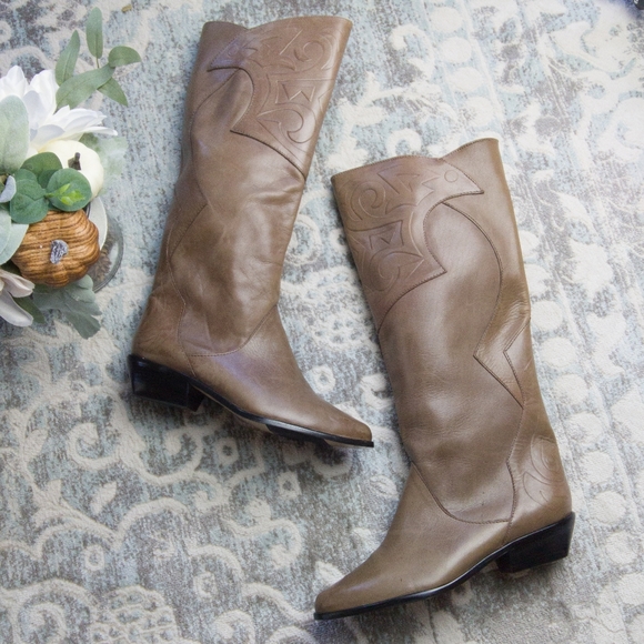 Vintage Shoes - FOOT DELIGHT Vintage Taupe Tooled Leather Patchwork Design Western Boots 7.5 M